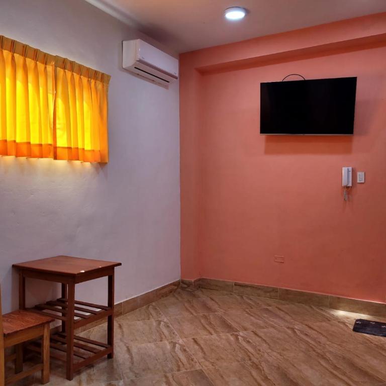 Amazonas' House - Double Room with Private Bathroom - 2