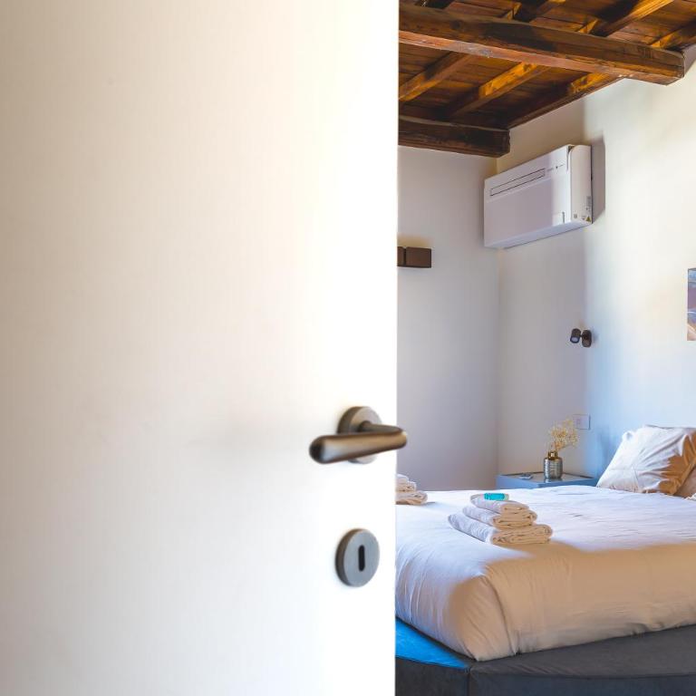 iFlat Campo dei Fiori View with SPA - Appartamento con 3 Camere da Letto - 32