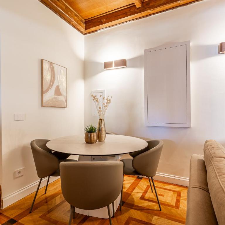 iFlat Campo dei Fiori View with SPA - Appartamento con 3 Camere da Letto - 14