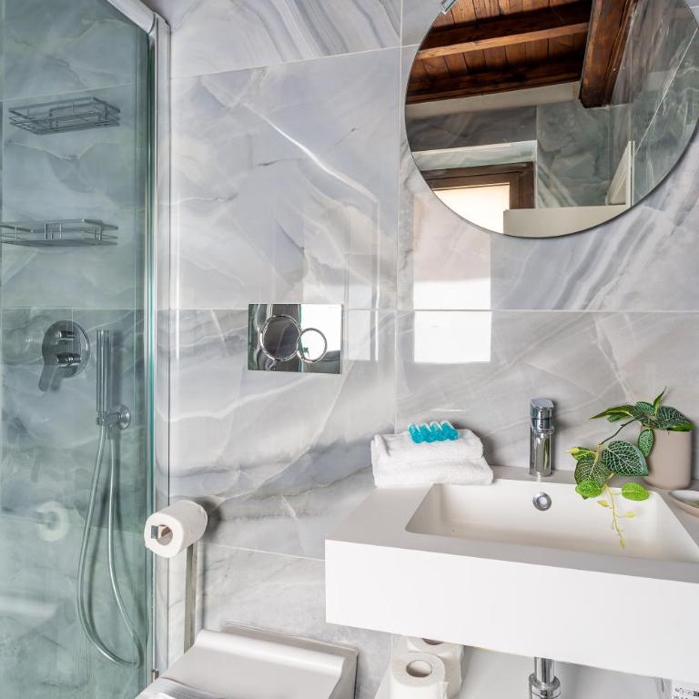 iFlat Campo dei Fiori View with SPA - Appartamento con 3 Camere da Letto - 8
