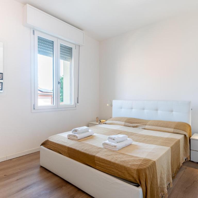 GuestHost - Chic Parma Flat Near City Center - Appartamento con 1 Camera da Letto - 1
