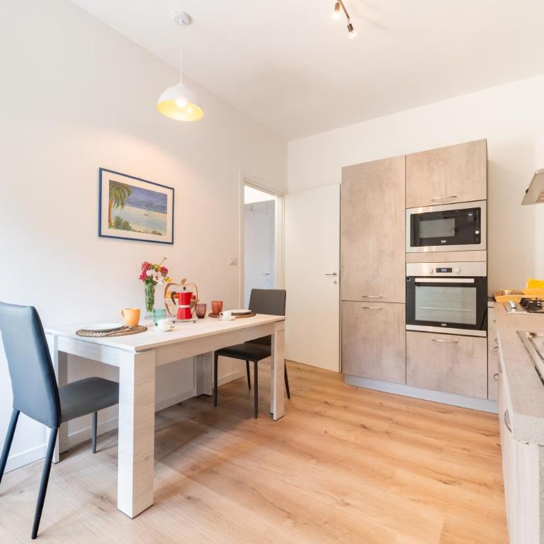 GuestHost - Chic Parma Flat Near City Center - Appartamento con 1 Camera da Letto - 11