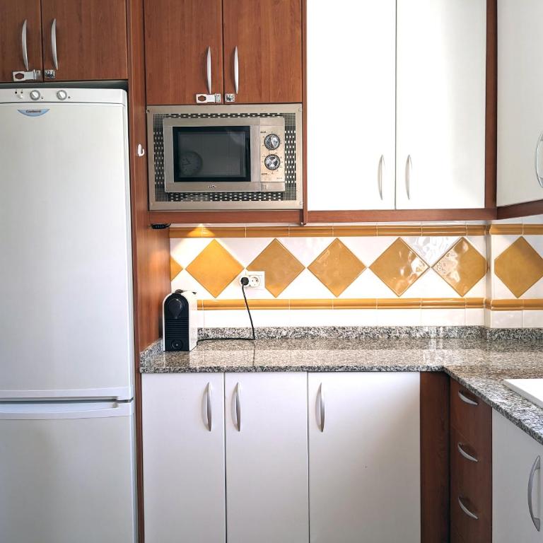 RELAX en Vera Playa con SPA con Ventiladores de techo y aire acondicionado - Apartamento de 2 dormitorios - 13