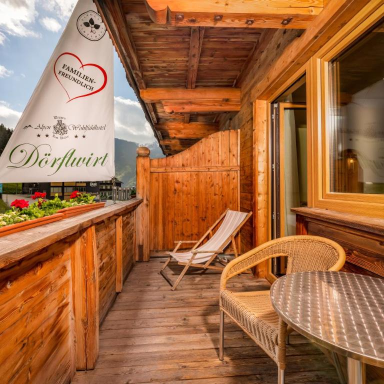 Alpen Wohlfühlhotel Dörflwirt - Doppelzimmer mit Balkon - 3