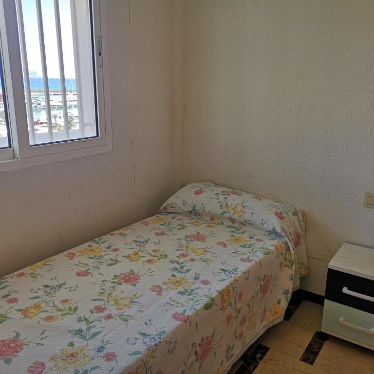 Frente al Club Naútico con piscina - Apartamento de 2 dormitorios - 12