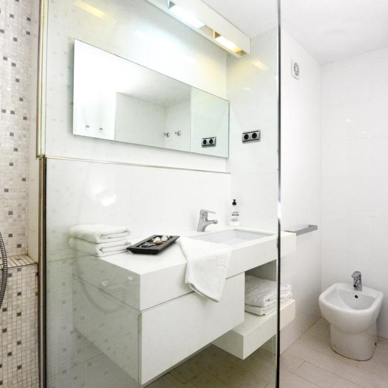 Sitges Apartamente frente al mar con piscina - Apartamento de 1 dormitorio - 10