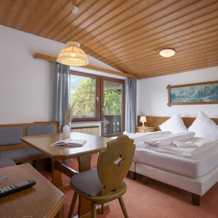 Gruppenhaus Weinberghof mit Kino, Spa & Terrasse - Ferienhaus - 12