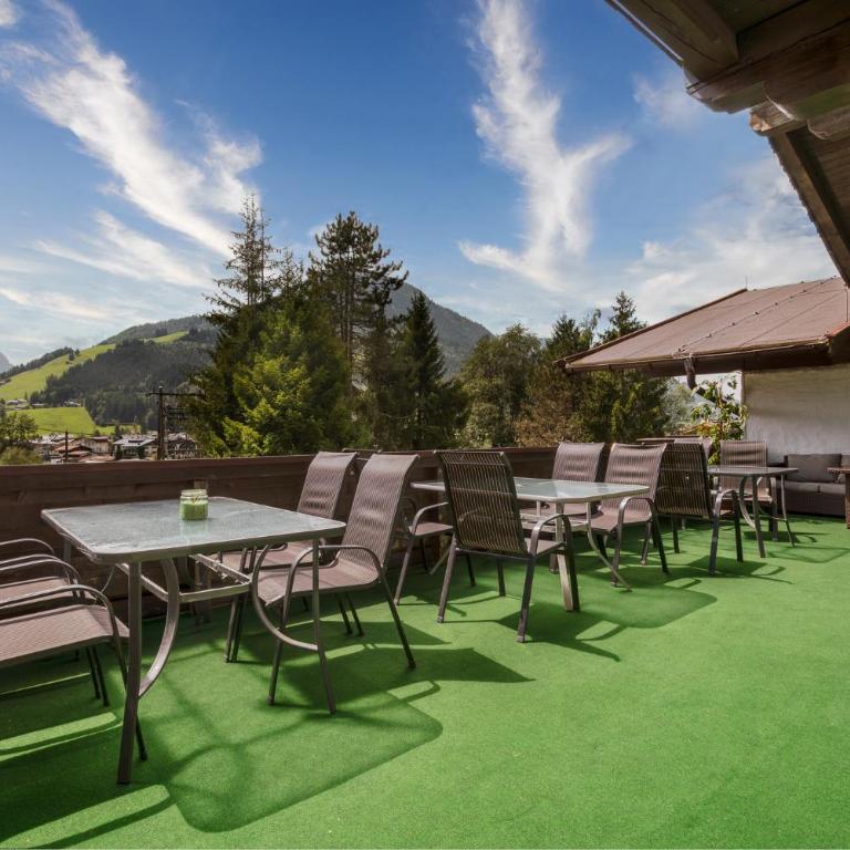 Gruppenhaus Weinberghof mit Kino, Spa & Terrasse - Ferienhaus - 16