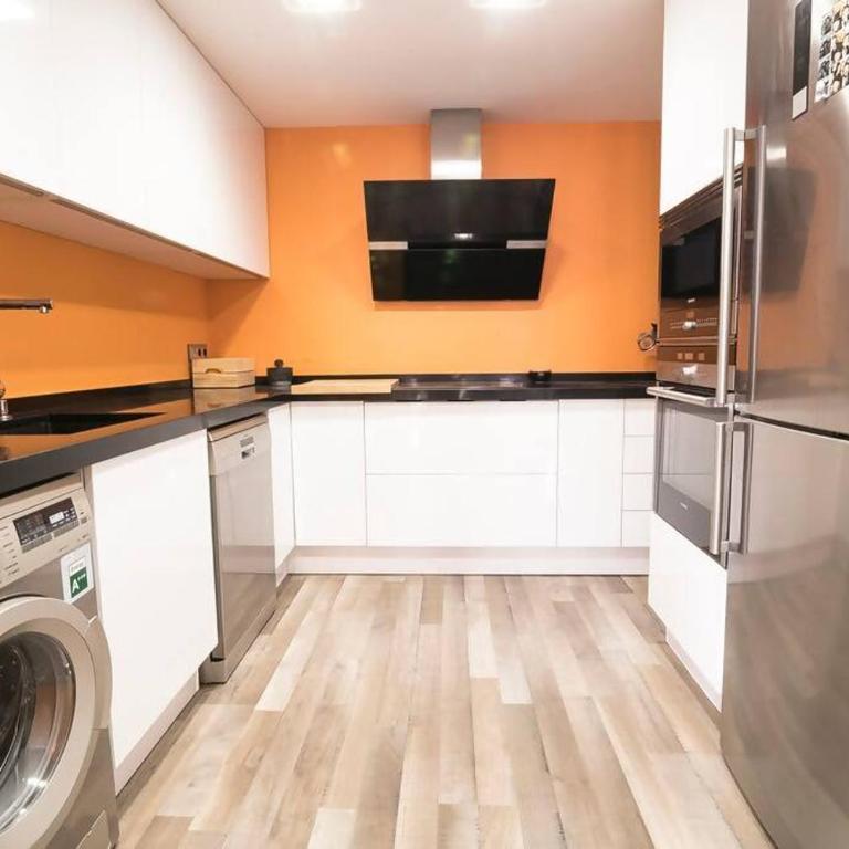 Céntrico y reformado con estilo - Two-Bedroom Apartment - 13