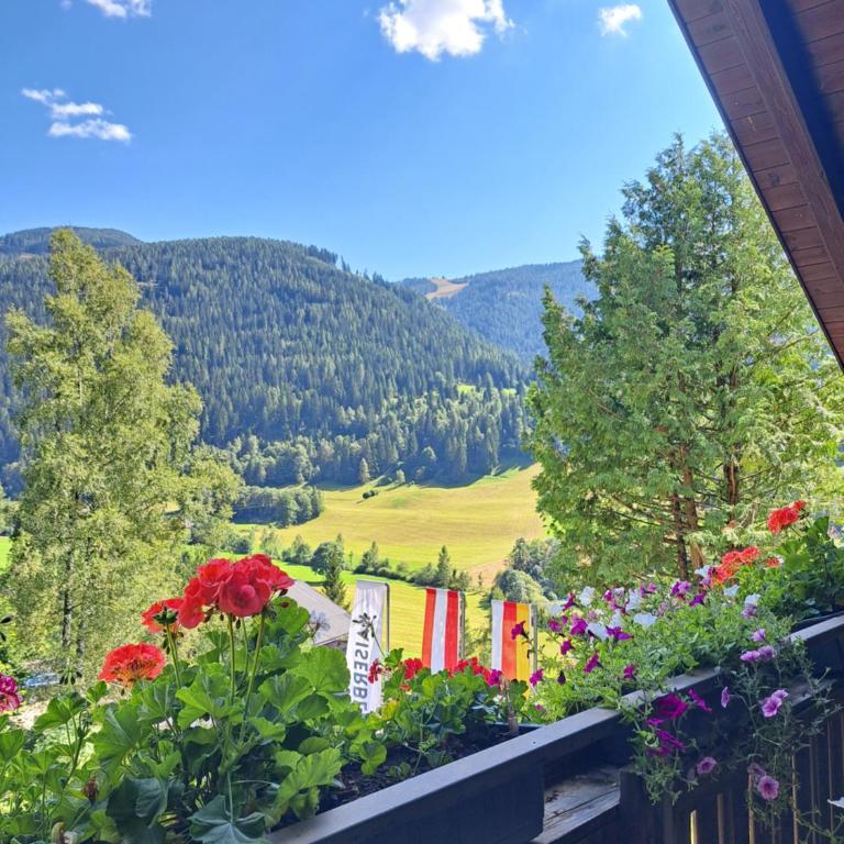 Gästehaus Kaiserblick - Familienzimmer mit Balkon - 2