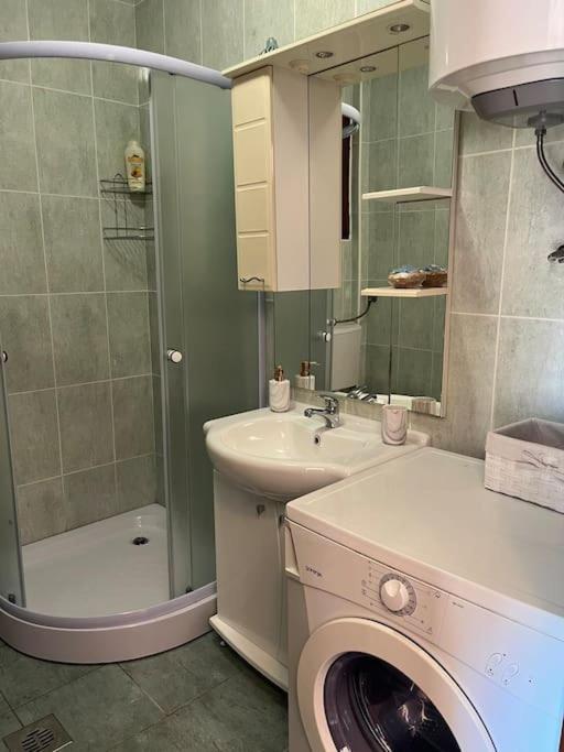 Planinska kuća Lazović - Two-Bedroom House - 10