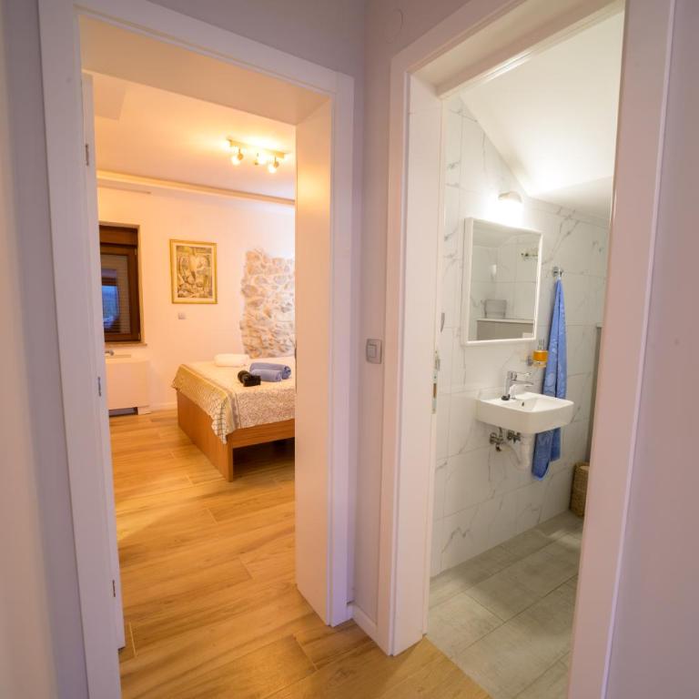 Villa Schumann - Three-Bedroom Villa - 68