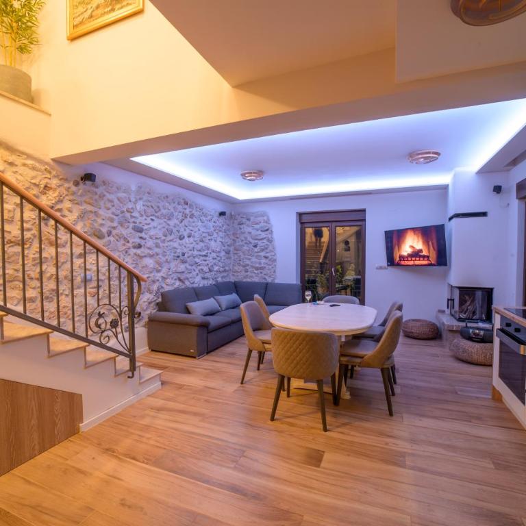 Villa Schumann - Three-Bedroom Villa - 4