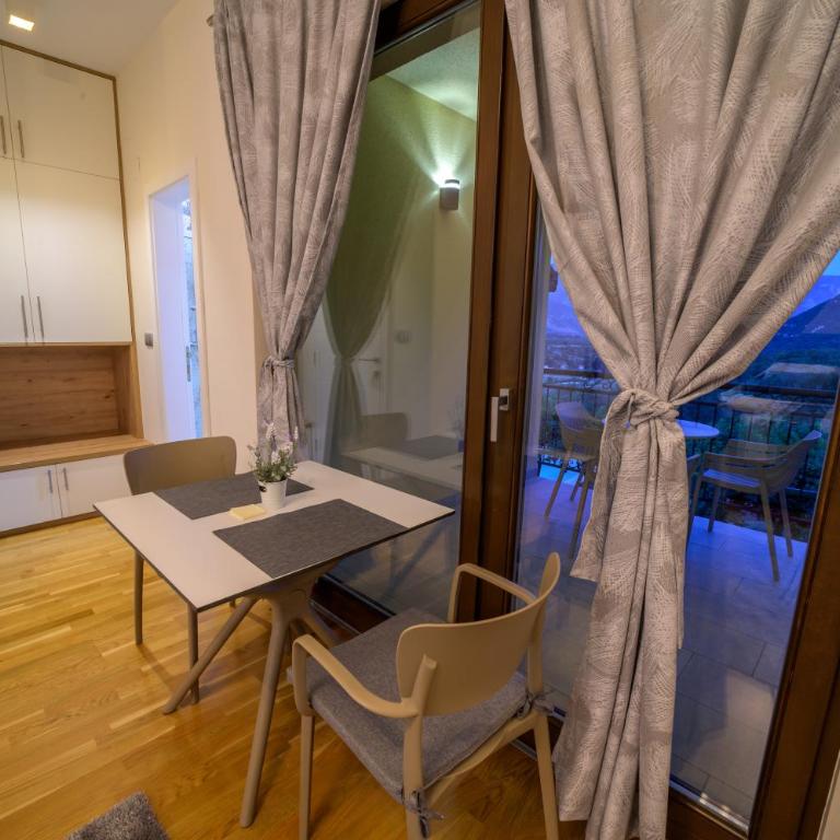 Villa Schumann - Three-Bedroom Villa - 59