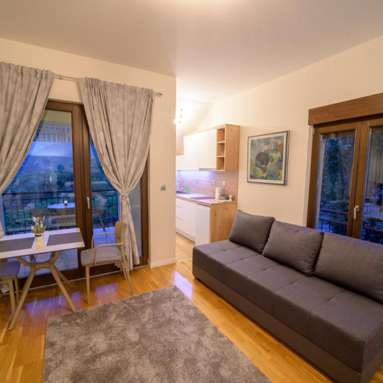 Villa Schumann - Three-Bedroom Villa - 79