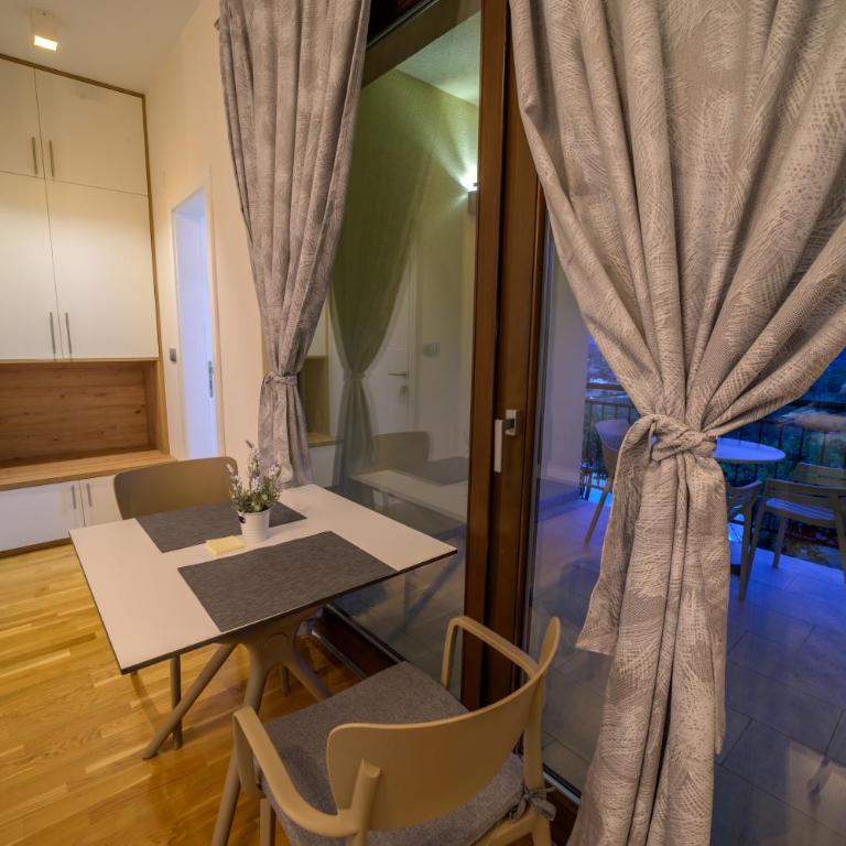 Villa Schumann - Three-Bedroom Villa - 77