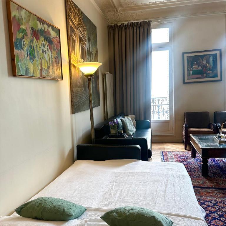 Champs Elysée Prestige Apartment - Two-Bedroom Apartment - 22
