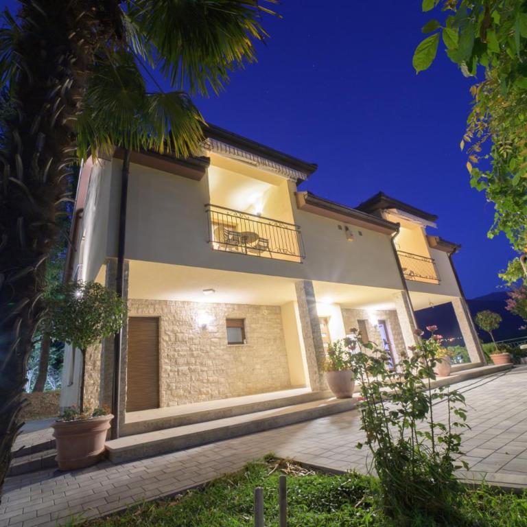 Villa Schumann - Three-Bedroom Villa - 96