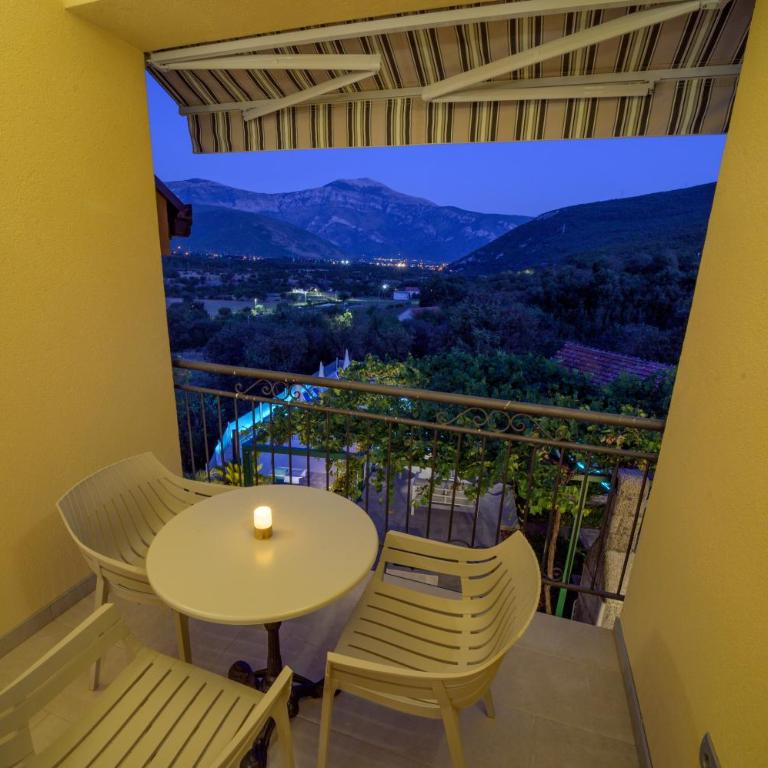 Villa Schumann - Three-Bedroom Villa - 82