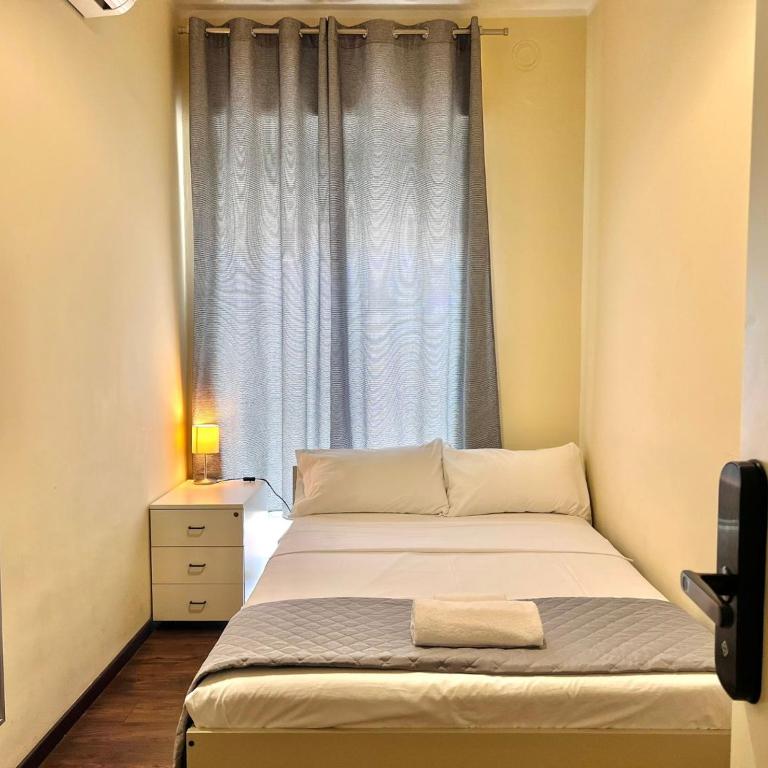 Bergamoincity - Camera Singola con Bagno in Comune - 1