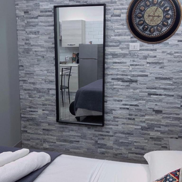 Fanale House - One-Bedroom Apartment - 54
