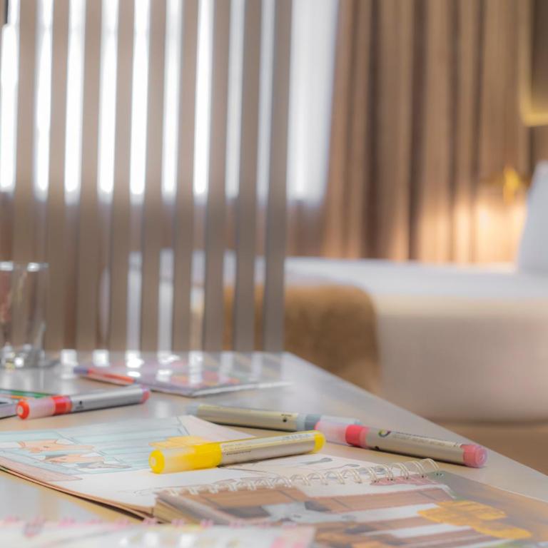 Carlemany Girona - Habitación Familiar (2 adultos + 2 niños) - 5