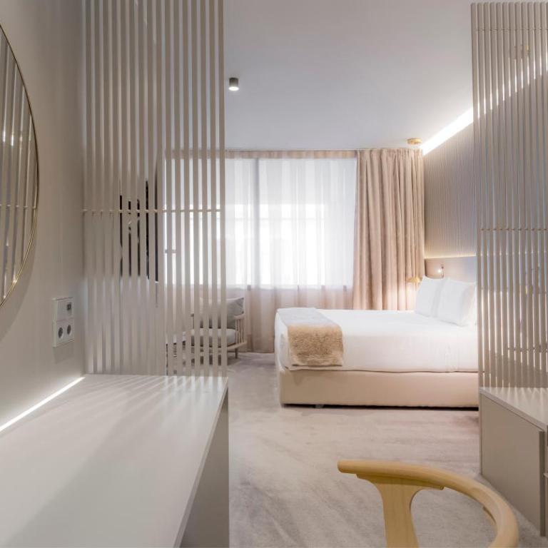 Carlemany Girona - Habitación Familiar (2 adultos + 2 niños) - 13