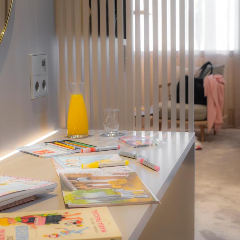 Carlemany Girona - Habitación Familiar (2 adultos + 2 niños) - 6