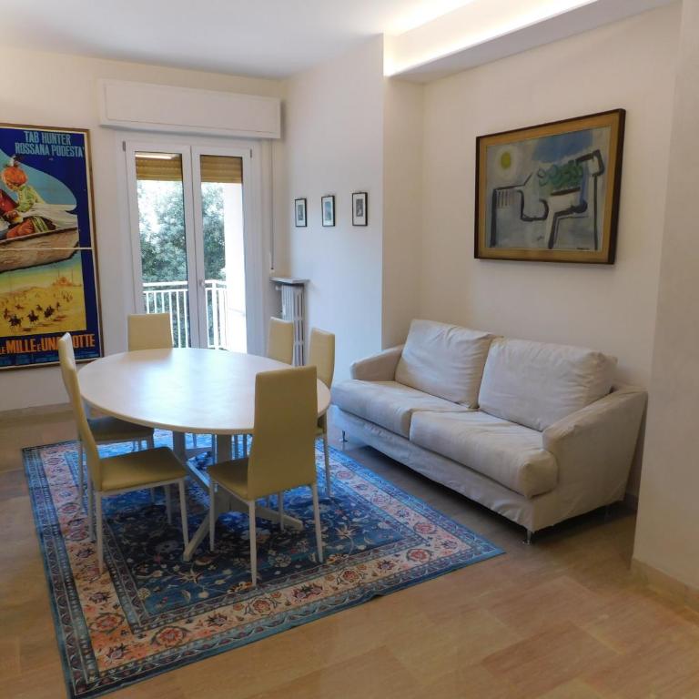 Gate42 - Three-Bedroom Apartment - 3