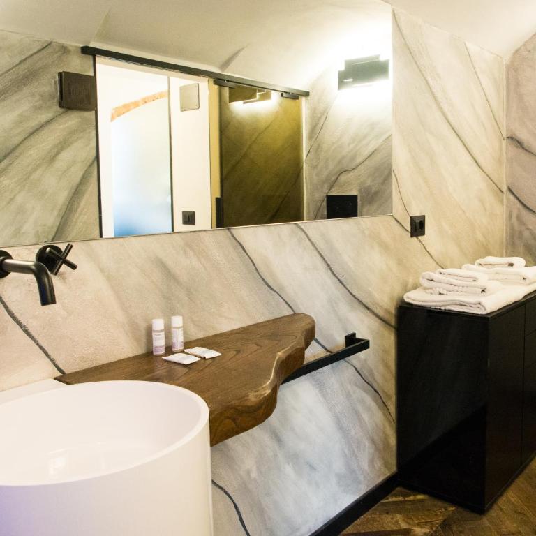 Suite Torre Elvira - One-Bedroom Apartment - 8