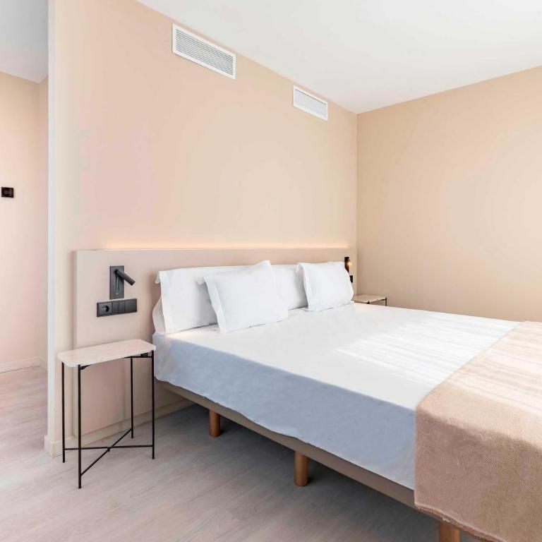 HQ Arena Hotel - Junior Suite - 3