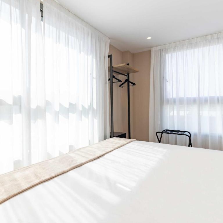 HQ Arena Hotel - Junior Suite - 6