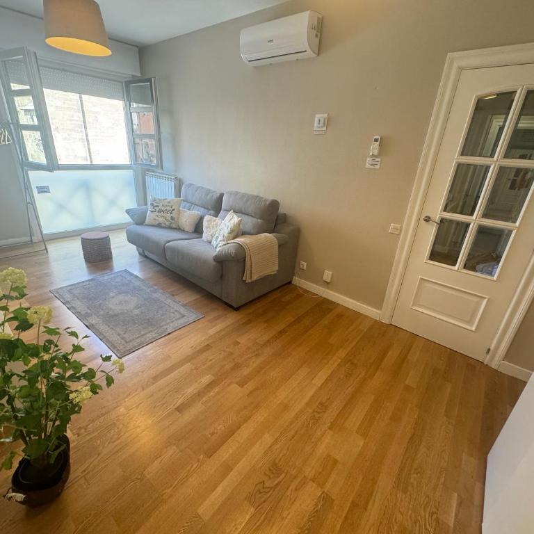 Santiago Tower Aire Ac casco antiguo By Apartamentos Logrono - Apartamento de 1 dormitorio - 23