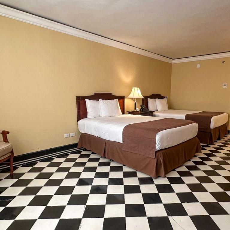 Hotel El Prado - Habitación Doble Estándar - 2 camas - 2