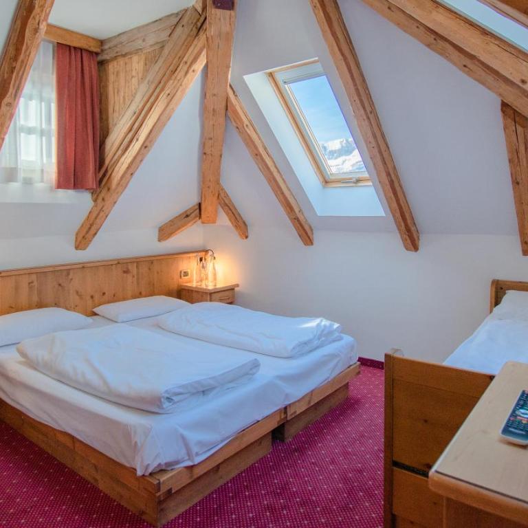 Hotel Dolomiti Schloss - Camera Economy Matrimoniale/Doppia con Letti Singoli - 8