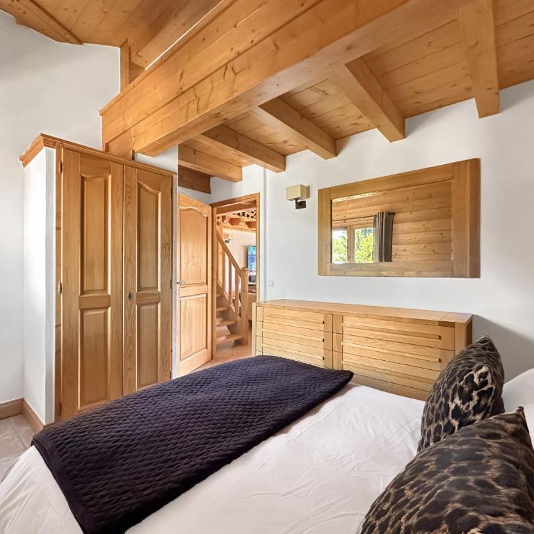 CRIS112 - Duplex 8 personnes centre village - Four-Bedroom Apartment with Balcony - 10