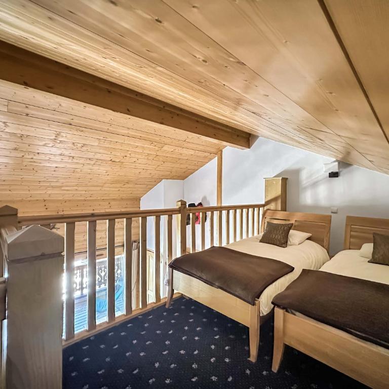 CRIS112 - Duplex 8 personnes centre village - Four-Bedroom Apartment with Balcony - 14