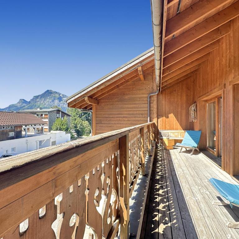 CRIS112 - Duplex 8 personnes centre village - Four-Bedroom Apartment with Balcony - 20