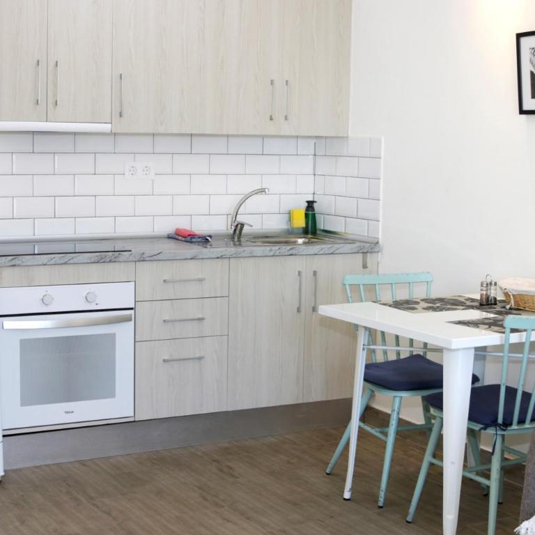 Apartamentos Juan Benítez - Apartamento con balcón 7 - 11