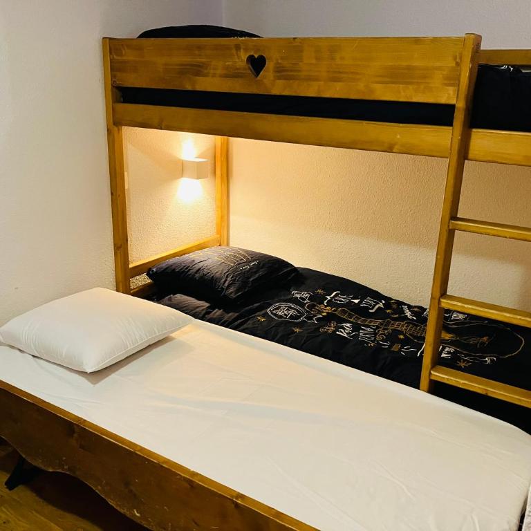 Spacieux appartement, plein centre avec Sauna - Appartement 4 Chambres - 59