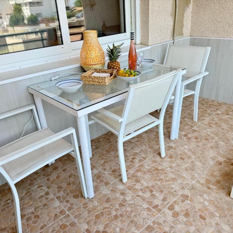 Apartamento con vistas al mar y piscina en Benalmadena - Apartamento de 2 dormitorios - 4