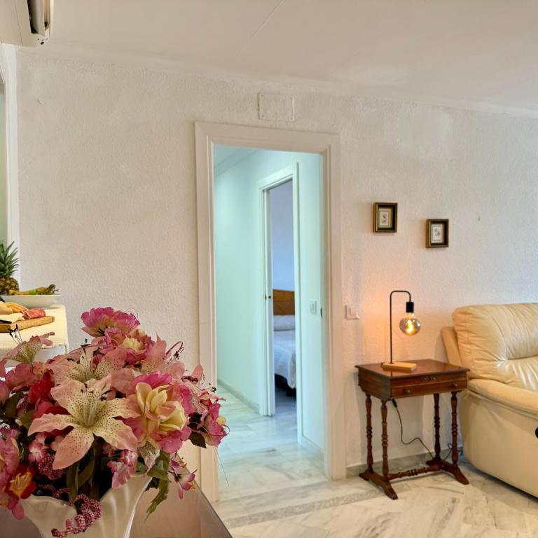 Apartamento con vistas al mar y piscina en Benalmadena - Apartamento de 2 dormitorios - 9