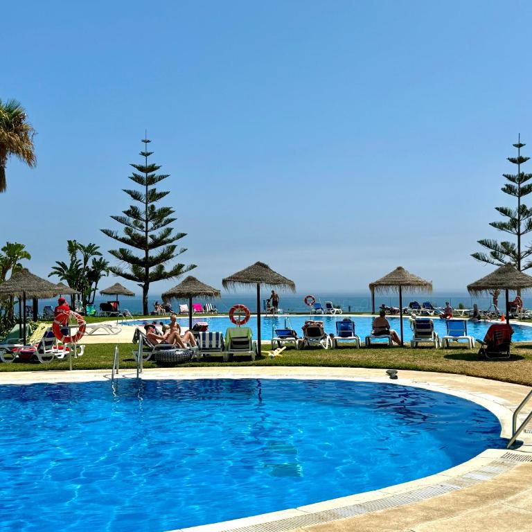 Apartamento con vistas al mar y piscina en Benalmadena - Apartamento de 2 dormitorios - 31