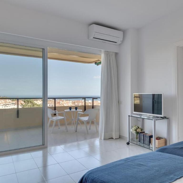 Charming Apartment with Sea Views - One-Bedroom Apartment - 37