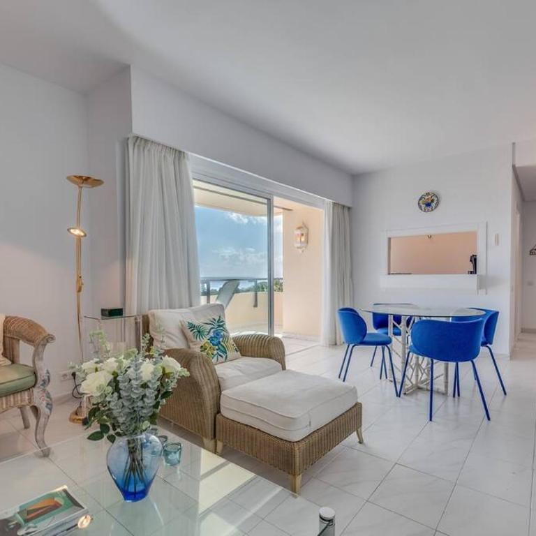 Charming Apartment with Sea Views - One-Bedroom Apartment - 41