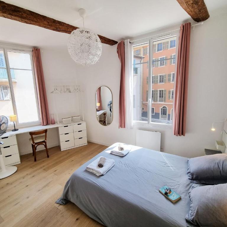 "Le White Pearl" by EnjoyNice, quiet 2-bedroom in Old Nice - Appartement 2 Chambres - 9