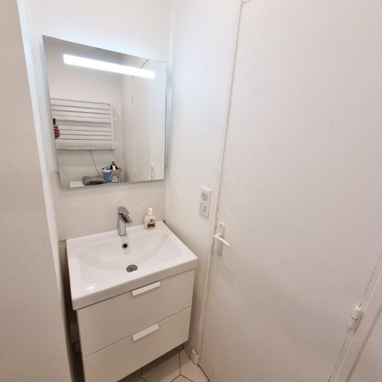 "Le White Pearl" by EnjoyNice, quiet 2-bedroom in Old Nice - Appartement 2 Chambres - 16