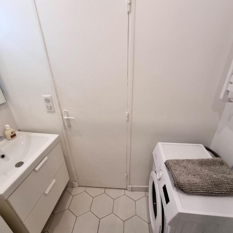 "Le White Pearl" by EnjoyNice, quiet 2-bedroom in Old Nice - Appartement 2 Chambres - 15
