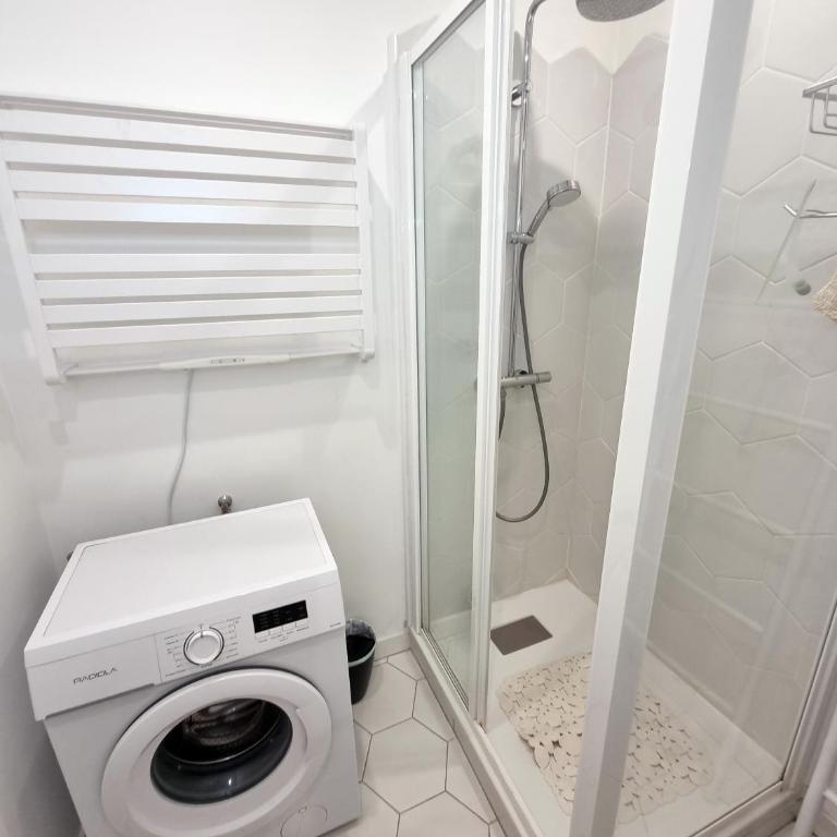 "Le White Pearl" by EnjoyNice, quiet 2-bedroom in Old Nice - Appartement 2 Chambres - 17