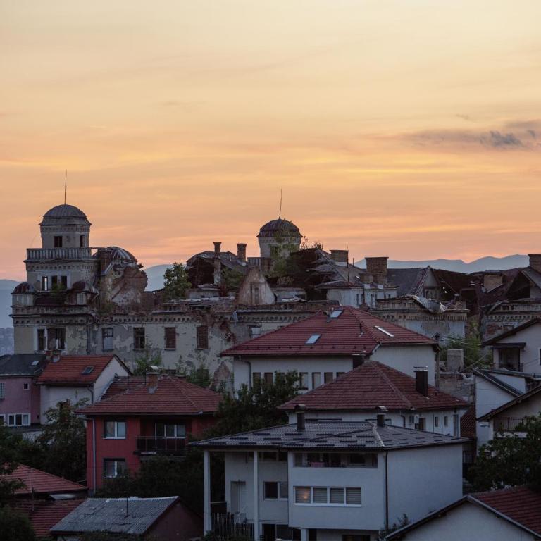 Heart and view of Old Town Sarajevo apartment 3 - Apartman sa 1 Spavaćom Sobom - 19